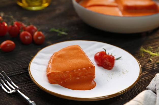 Tortilla de patatas en salsa