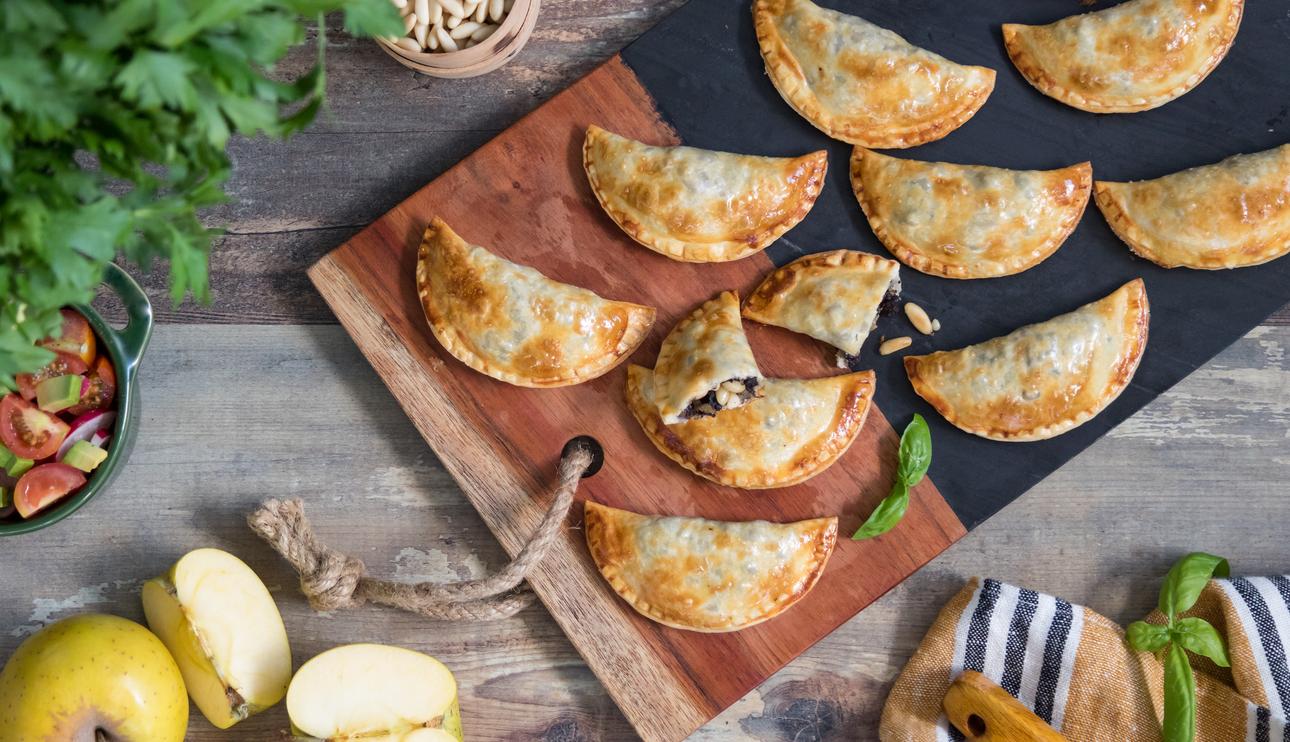 Empanadillas de morcilla y manzana