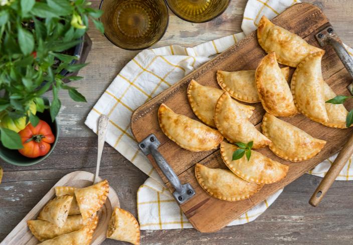 Empanadillas de pollo y queso