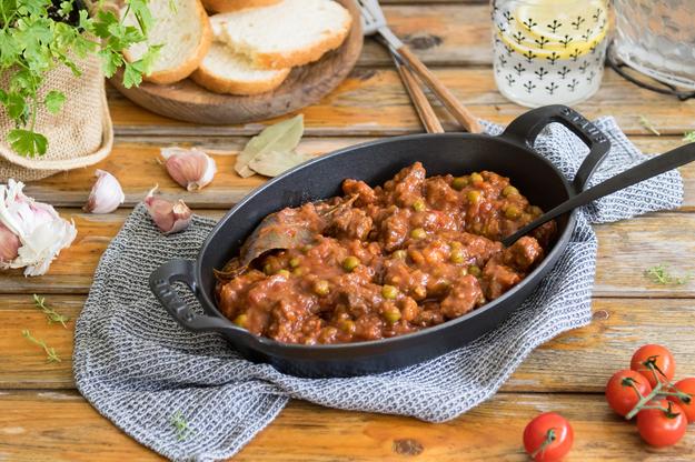 Ternera en salsa de tomate frito