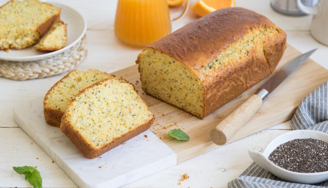 Bizcocho de leche condensada con chía y naranja