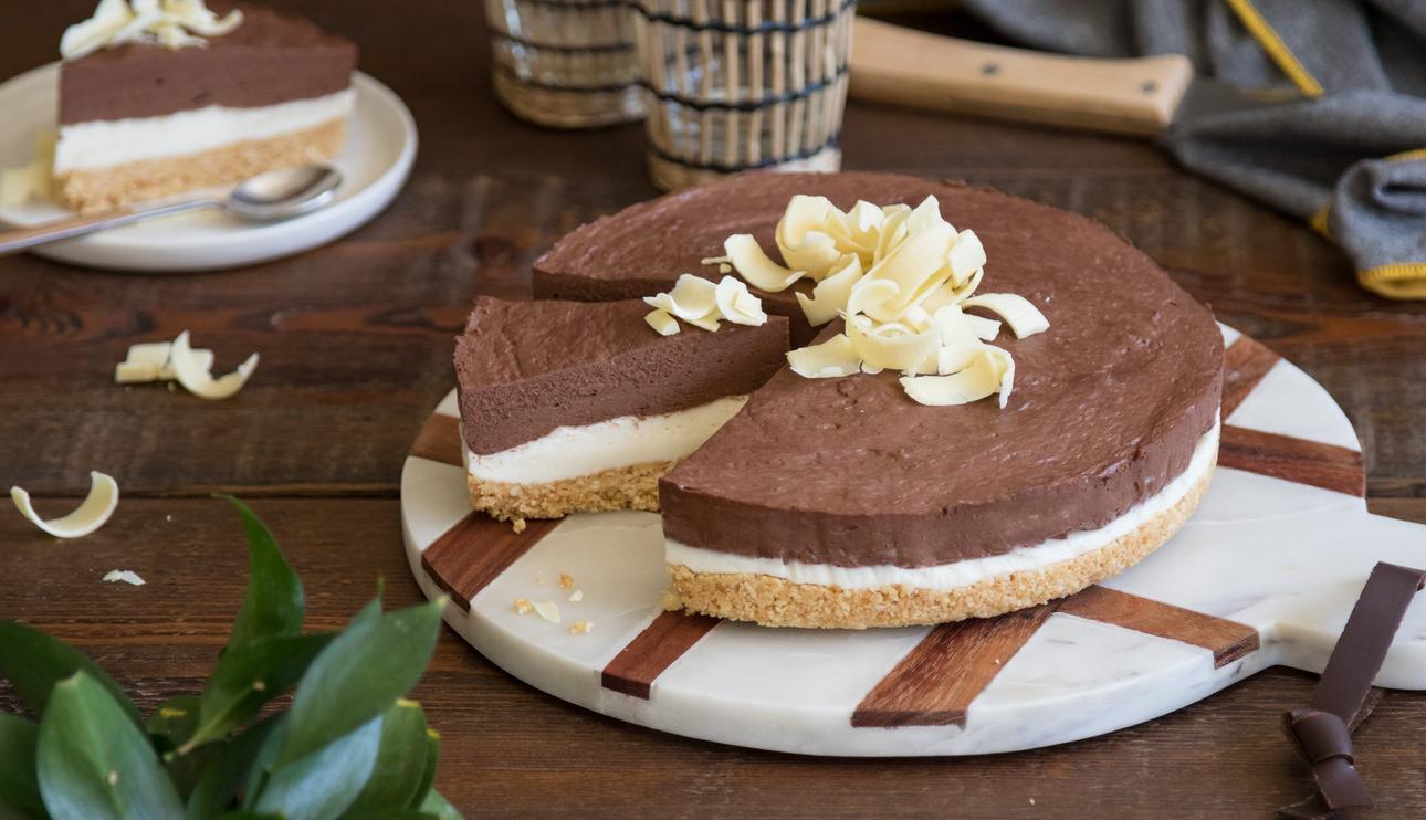 Tarta de queso y yogur con chocolate