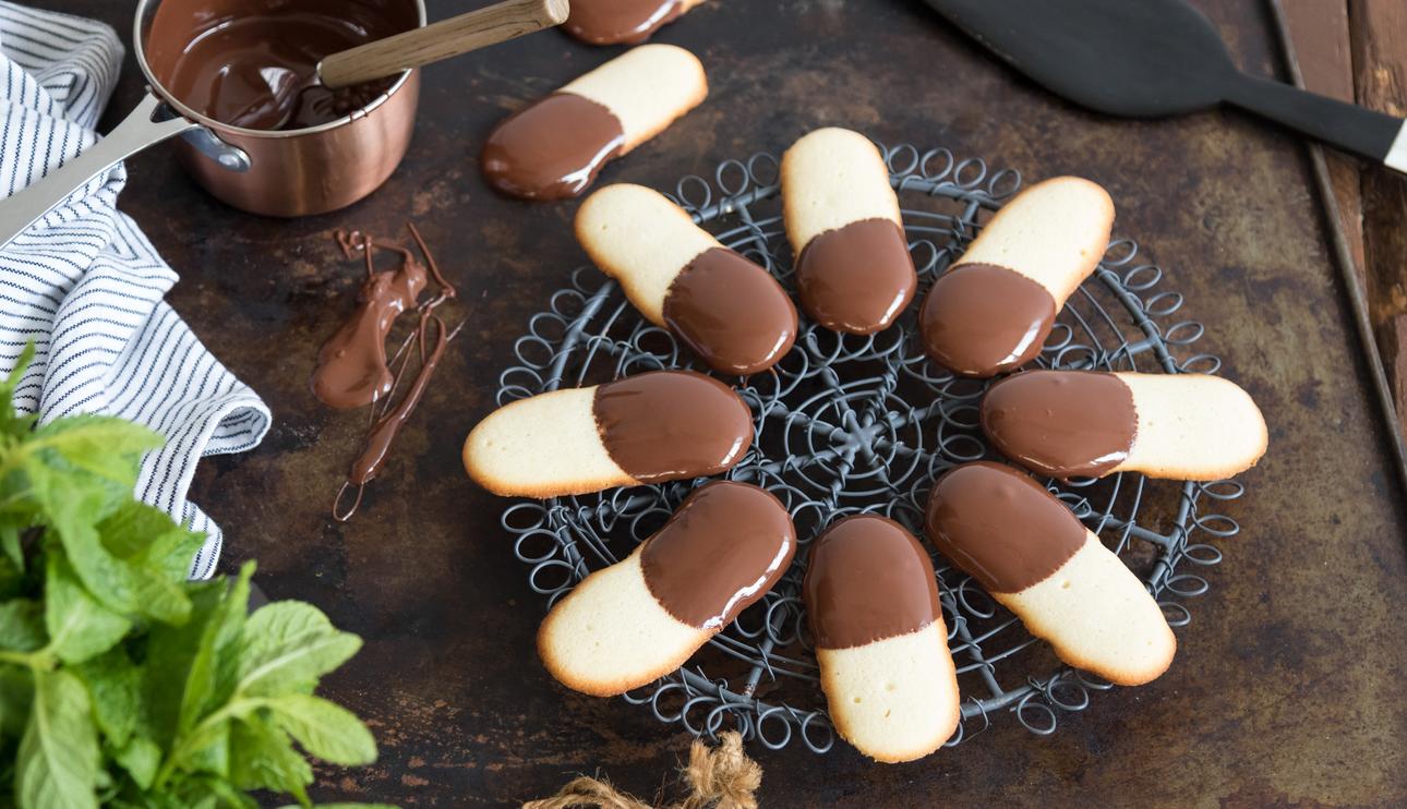 Lenguas de gato con chocolate