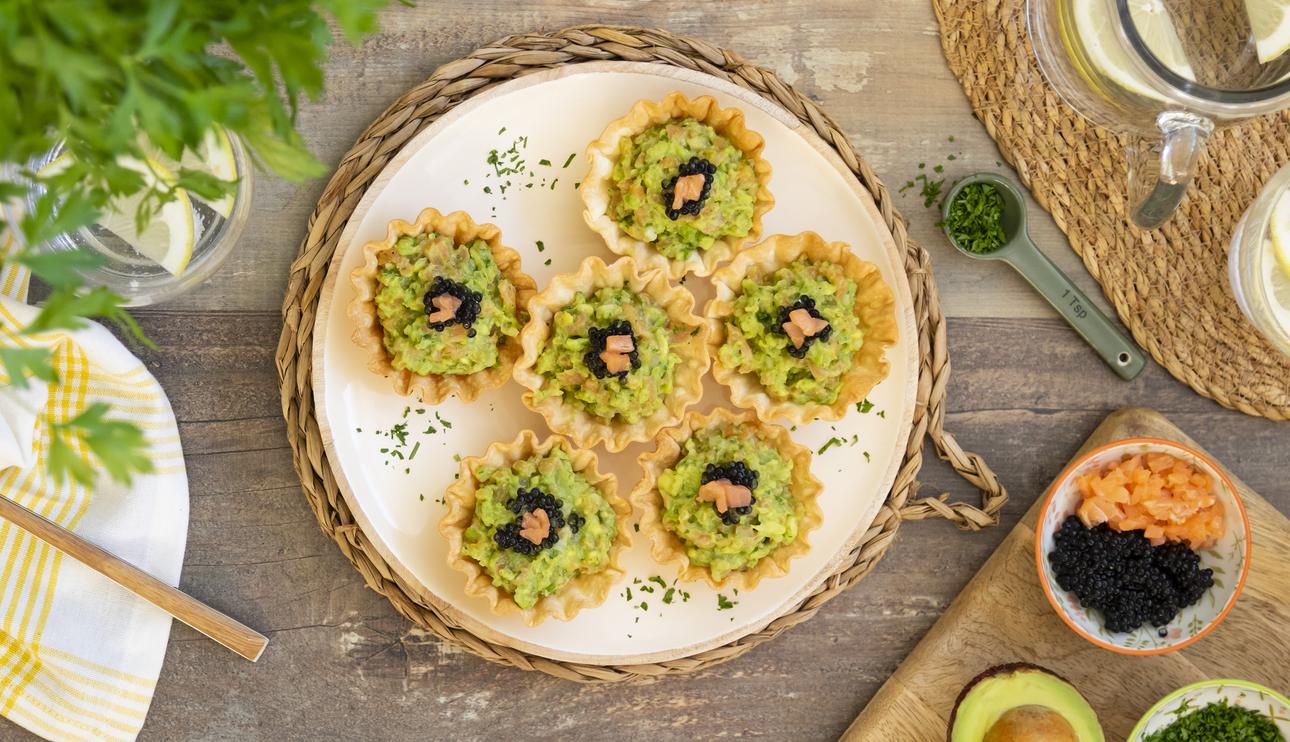 Tartaletas de salmón y aguacate