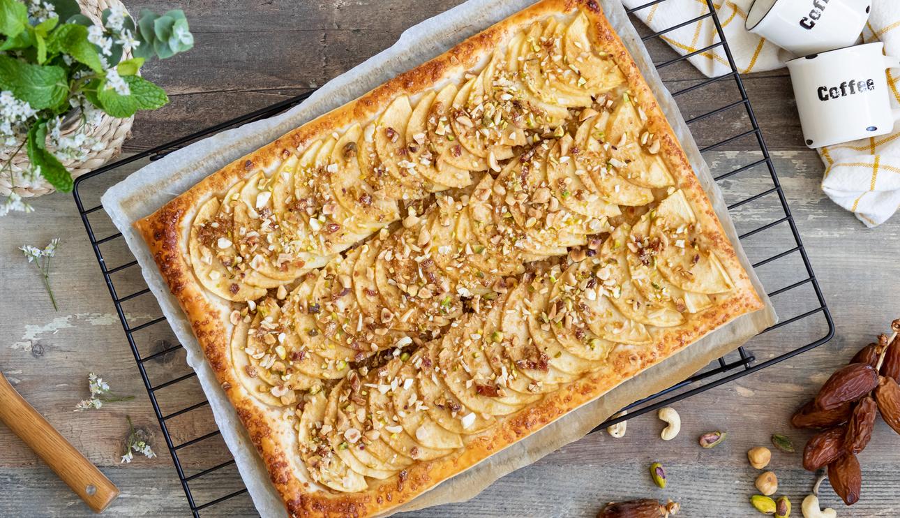 Tarta de manzana y frutos secos