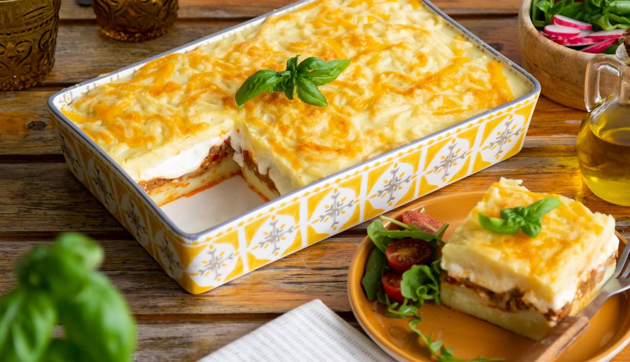 Pastel de carne con patatas y queso