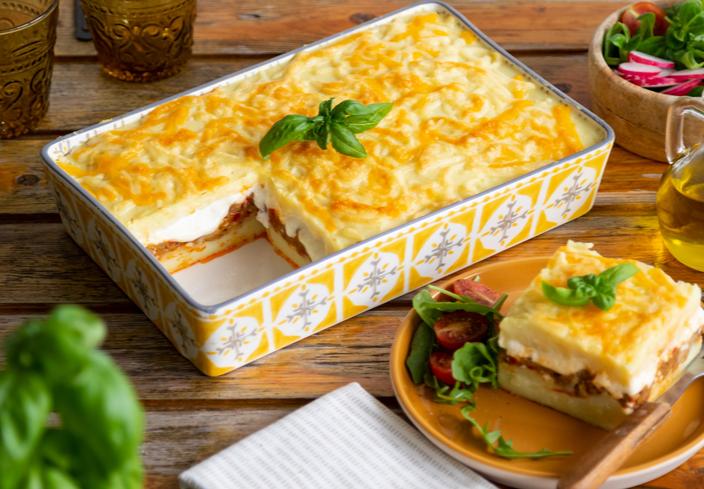 Pastel de carne con patatas y queso