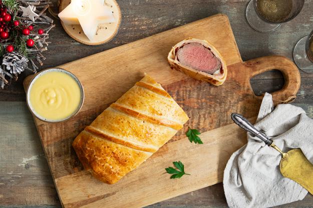 Solomillo Wellington con bacon y queso