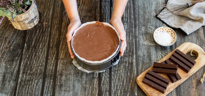 Tarta de chocolate y galletas saladas sin horno