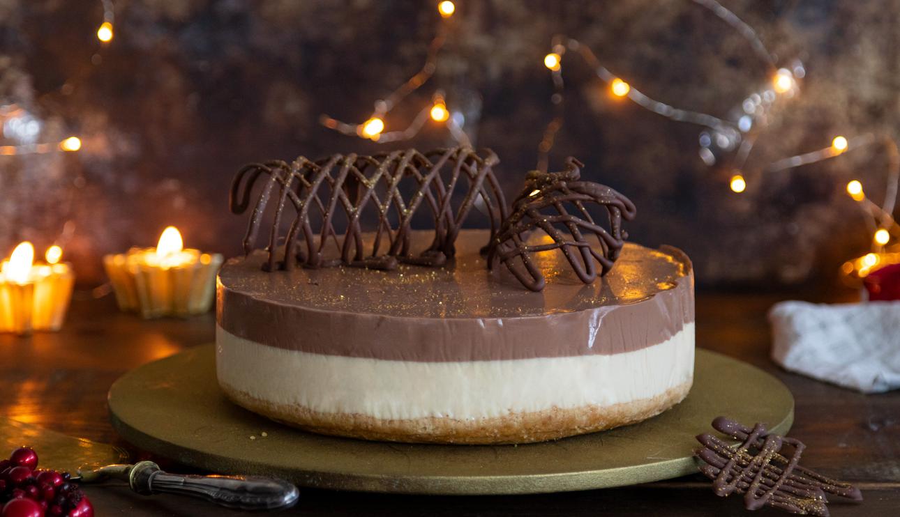 Tarta de turrón y chocolate con leche