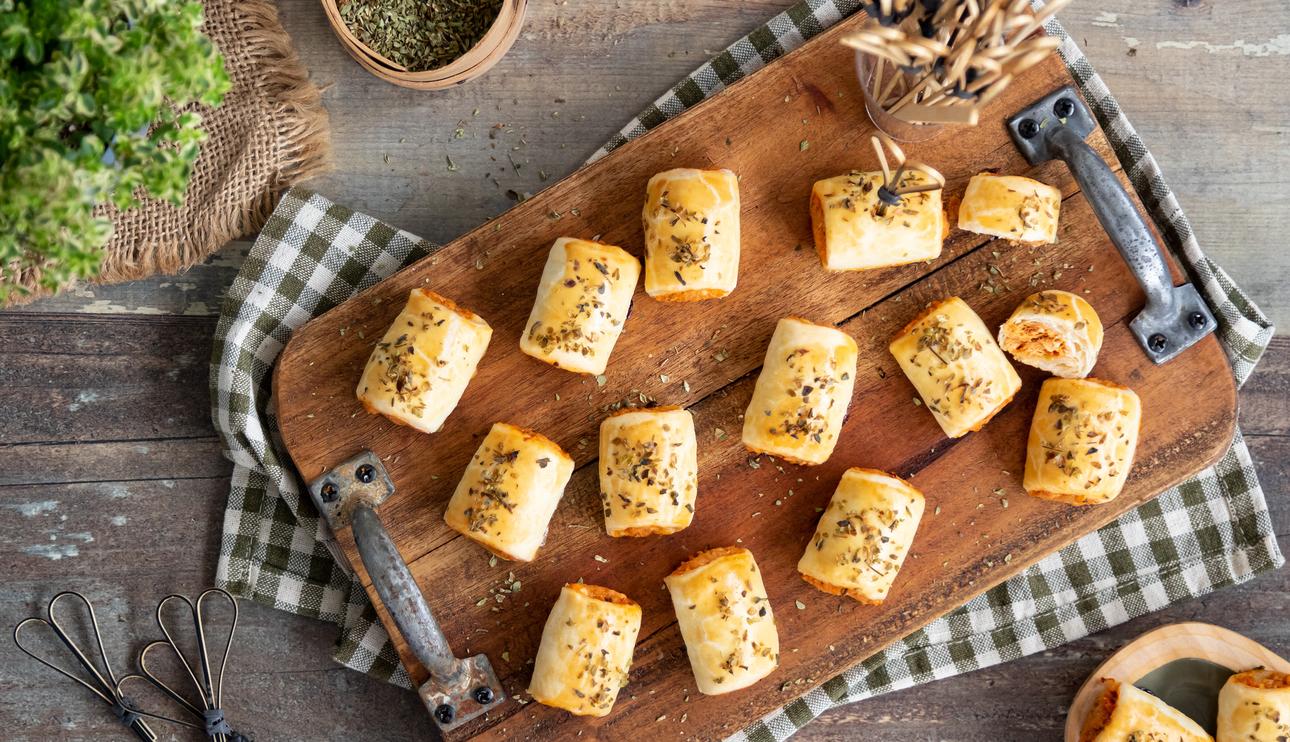 Saladitos de hojaldre rellenos de atún