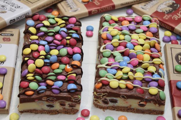 Turrón de chocolates y smarties