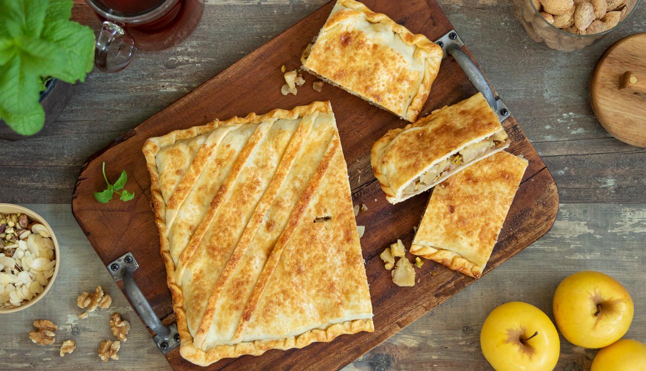 Empanada de manzana y frutos secos