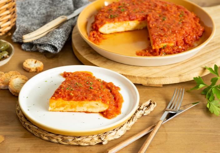 Tortilla en salsa de tomate