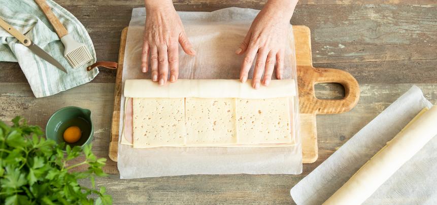 Hojaldre de jamón y queso