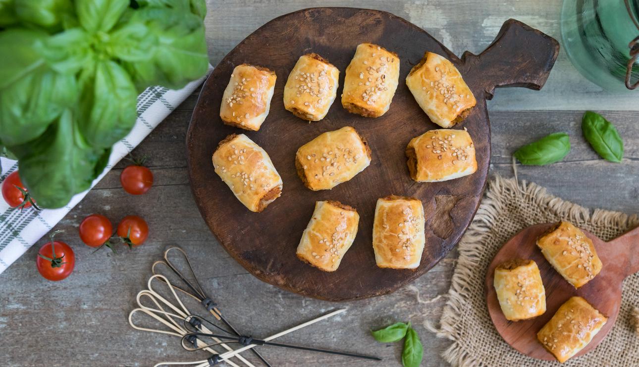 Hojaldritos rellenos de atún