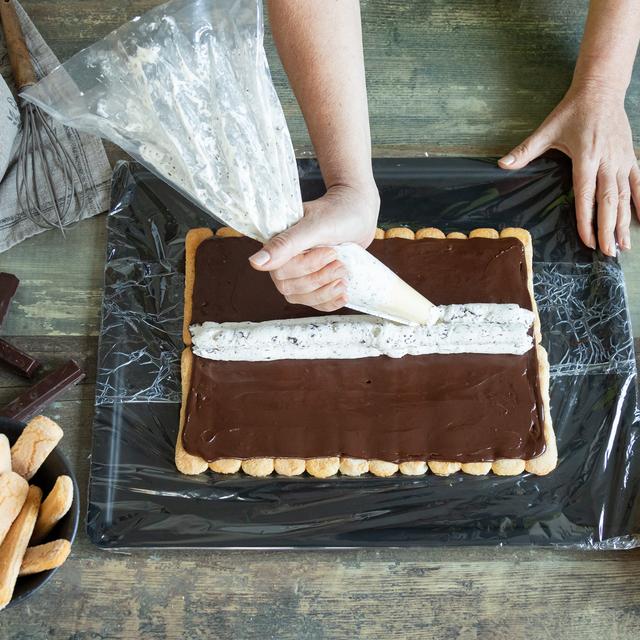 Pionono de chocolate y stracciatella sin horno