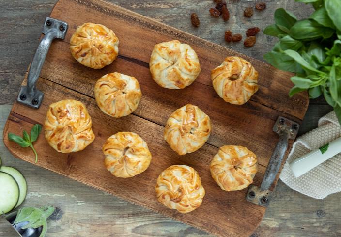 Saquitos de berenjena con queso feta