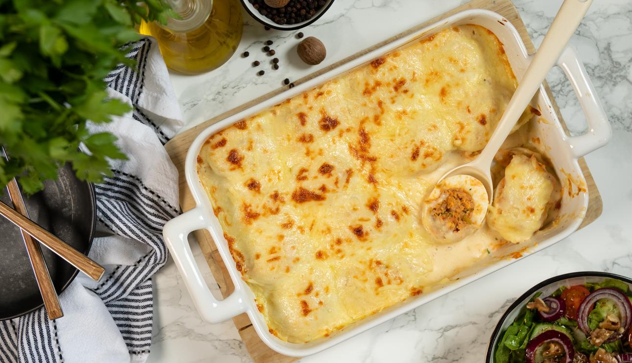 Huevos rellenos con bechamel