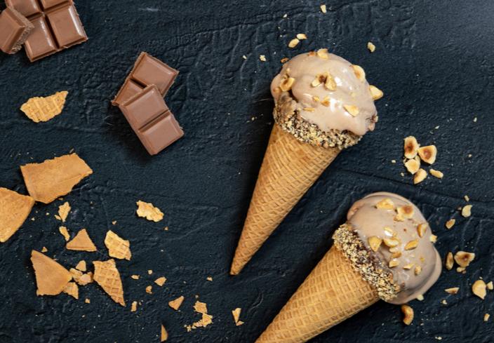 Helado de chocolate praliné