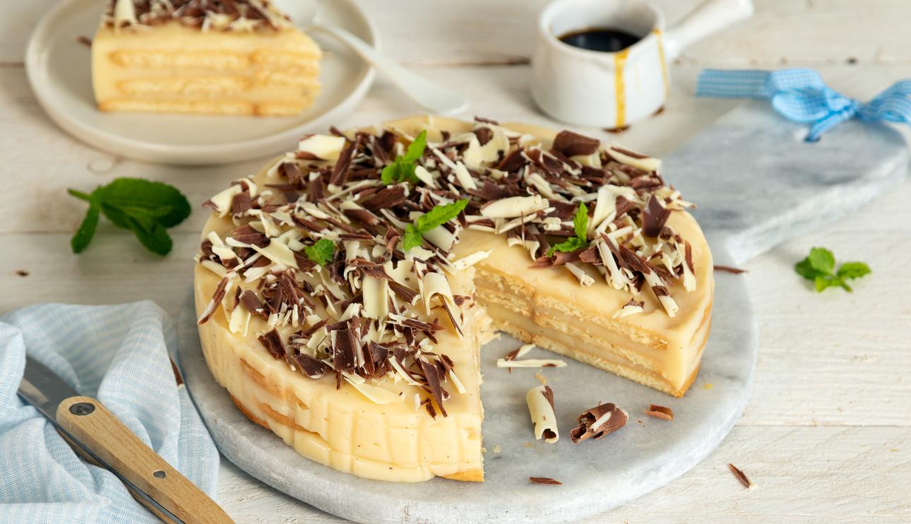 Tarta de galletas y crema pastelera
