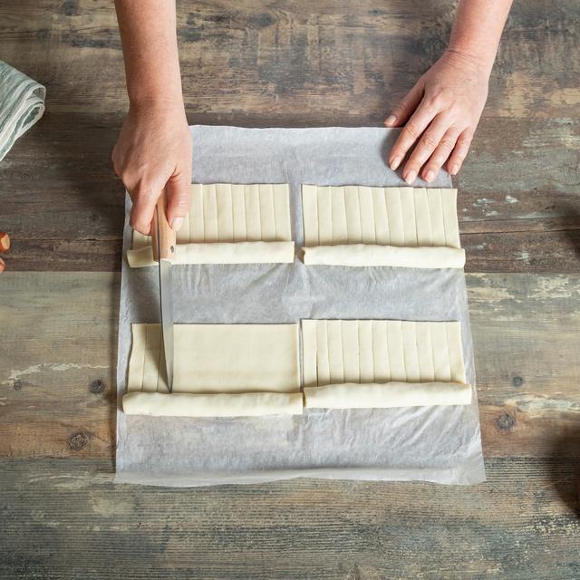 Coronas de hojaldre y chocolate