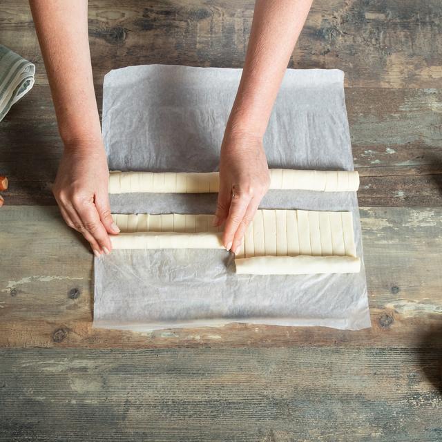 Coronas de hojaldre y chocolate