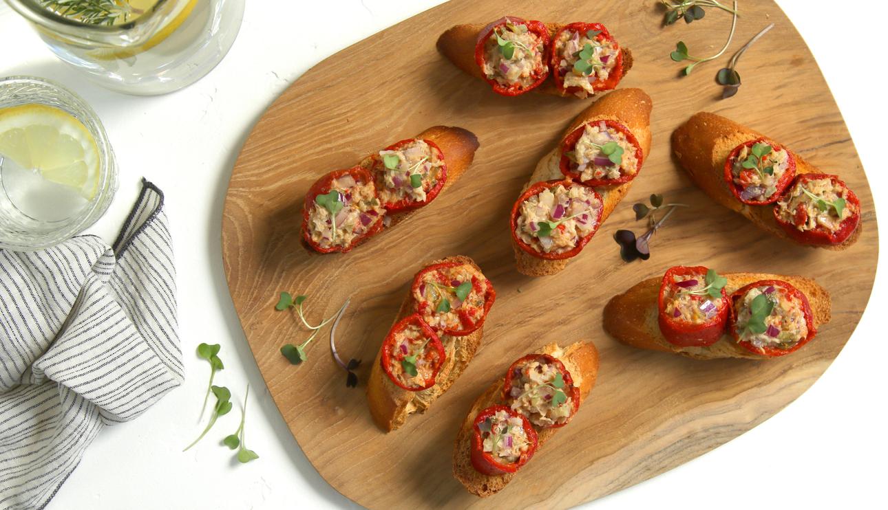 Pimientos de piquillo rellenos de Vuna