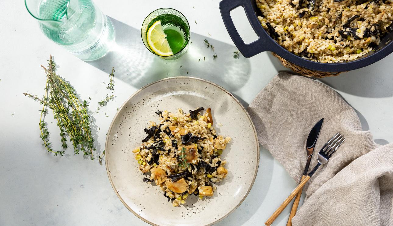 Arroz con trompetas de la muerte y Mediterranean Style Filet Pieces