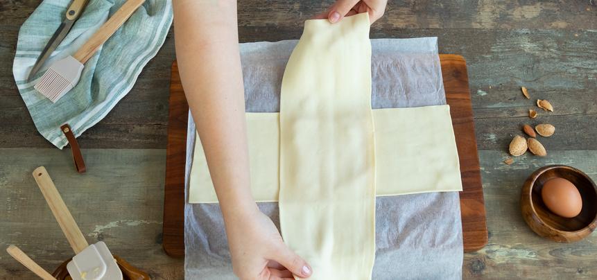 Hojaldre relleno de crema franchipana