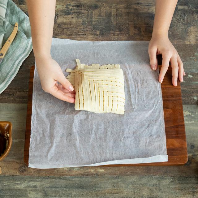 Hojaldre relleno de crema franchipana