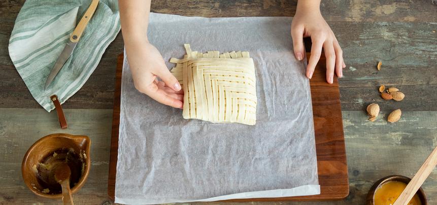 Hojaldre relleno de crema franchipana