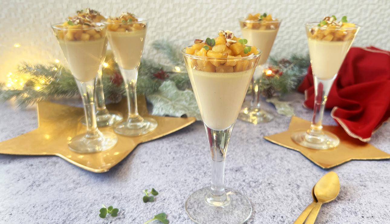 Vasitos de foie con manzana caramelizada