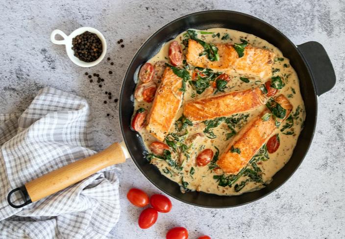 Salmón a la toscana