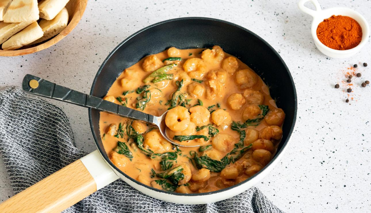 Gambas cremosas con espinacas