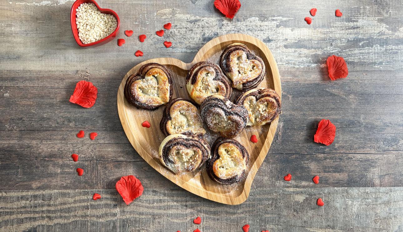 Corazones de hojaldre con chocolate