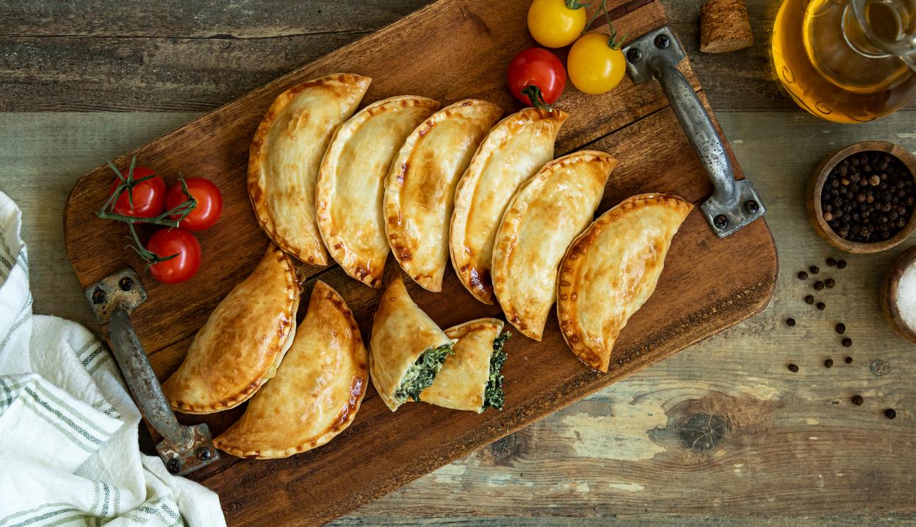 Empanadillas de espinacas y ricotta con parmesano
