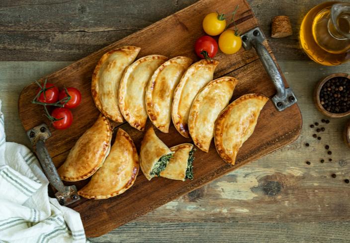 Empanadillas de espinacas y ricotta con parmesano