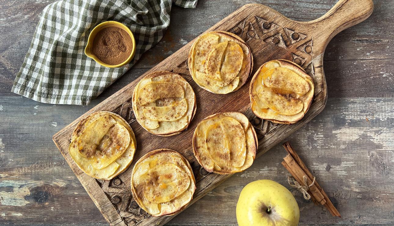 Mini tarta de manzana con obleas de empanadillas