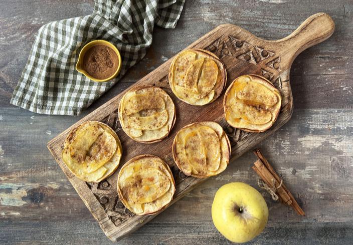 Mini tarta de manzana con obleas de empanadillas