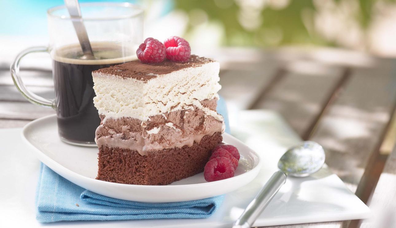 Pastel helado de chocolate