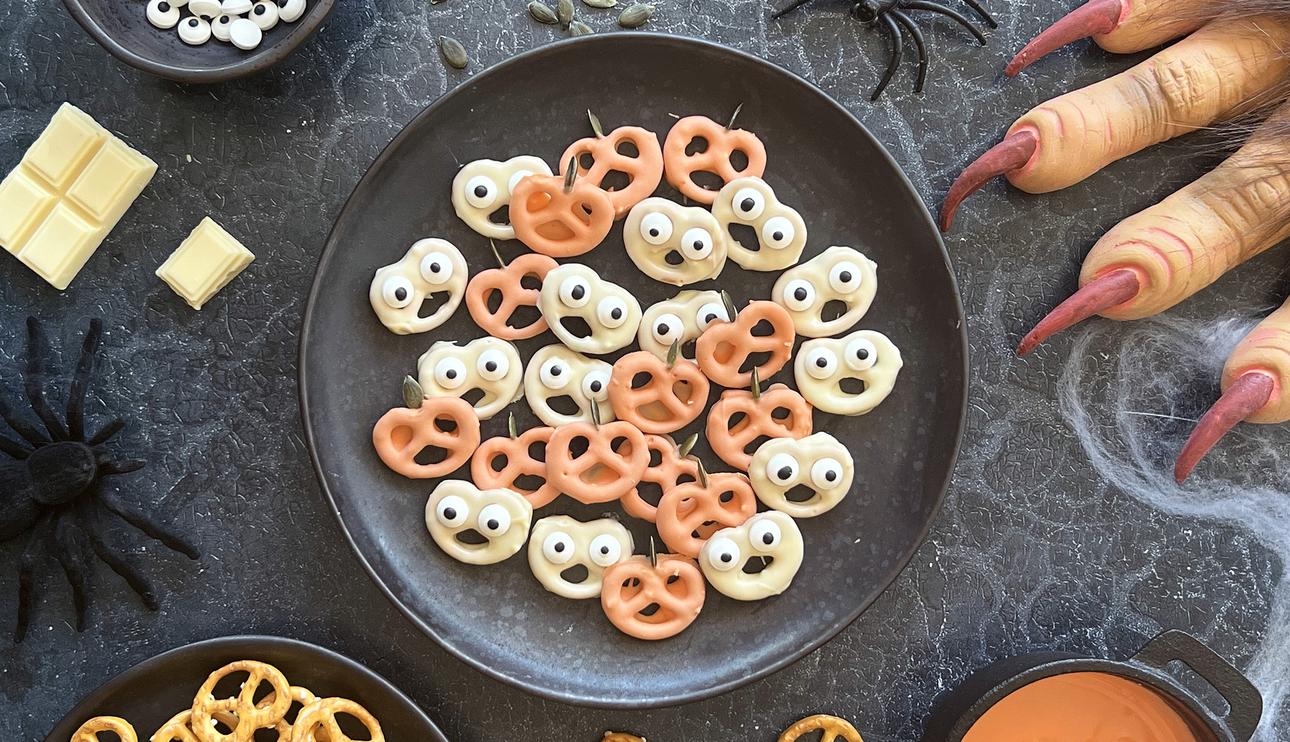 Mini fantasmas y calabazas de chocolate blanco