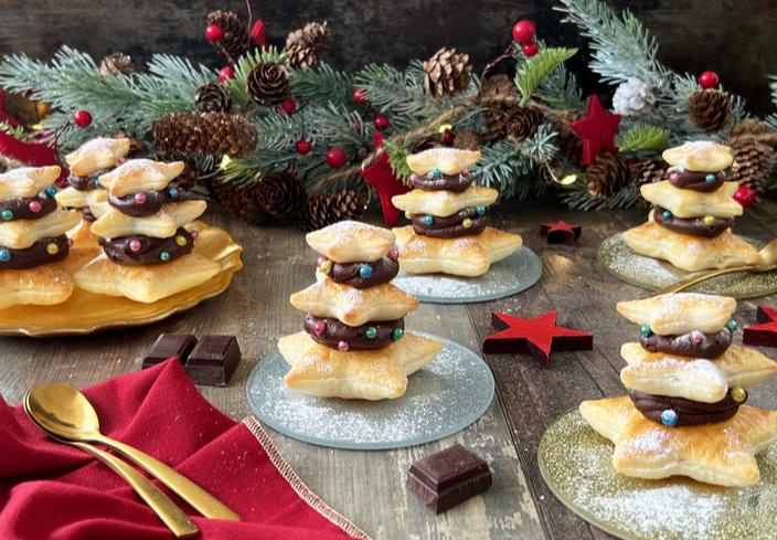 Arbolitos de hojaldre con crema de chocolate