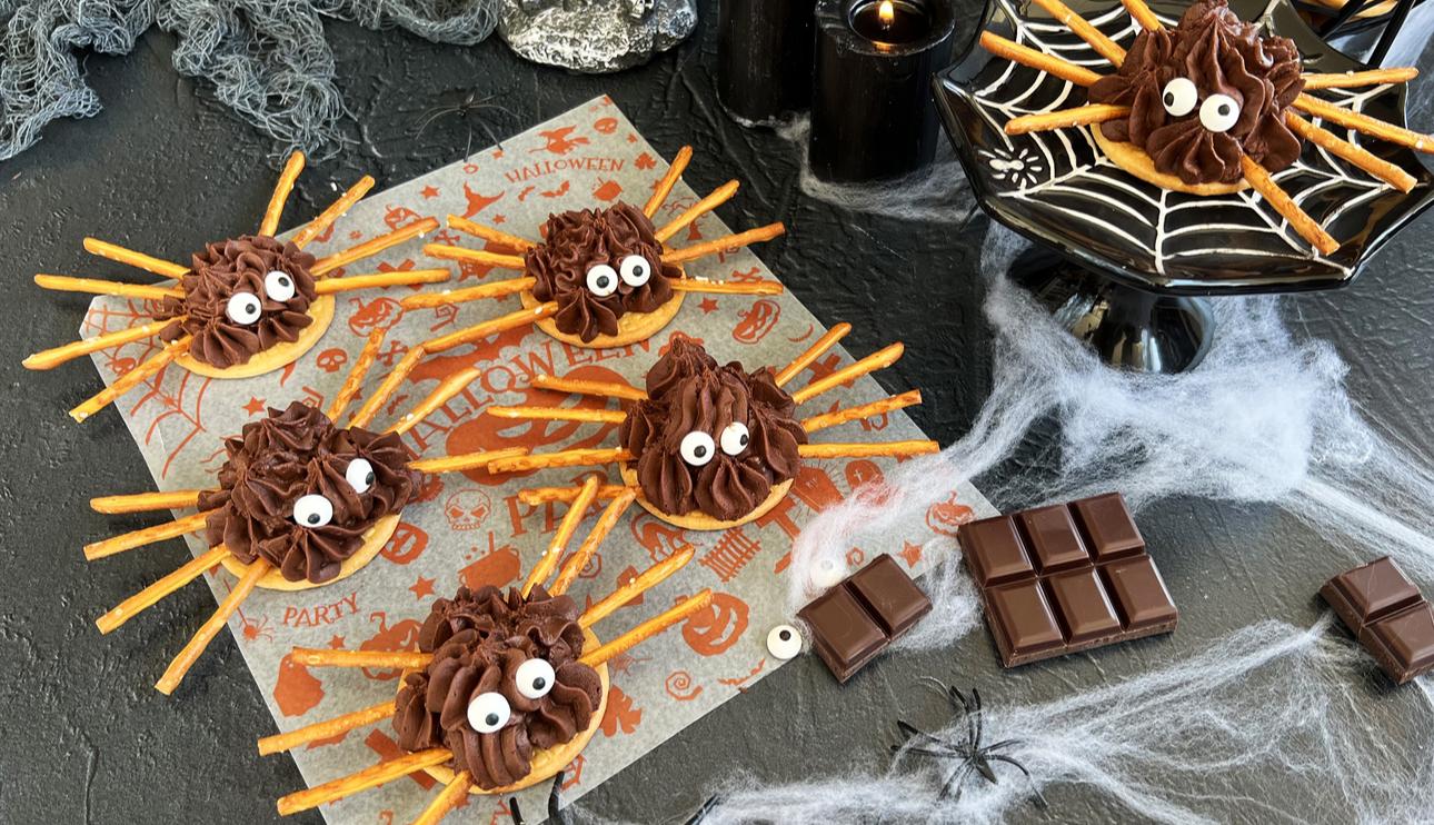 Arañas de chocolate y galletas
