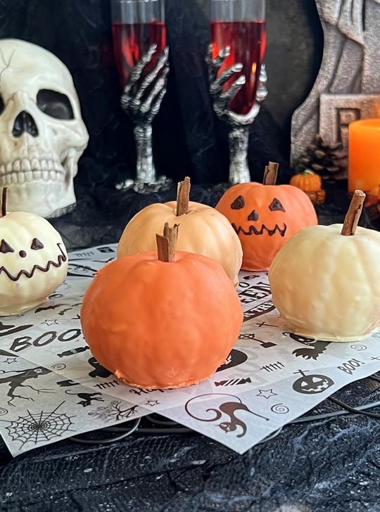 Calabazas de mandarina y chocolate blanco