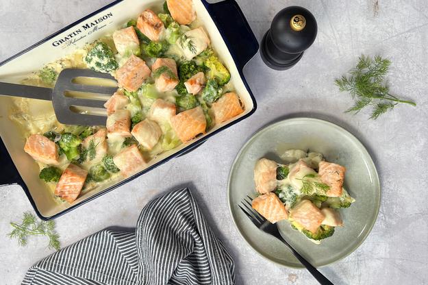 Brócoli y salmón al horno
