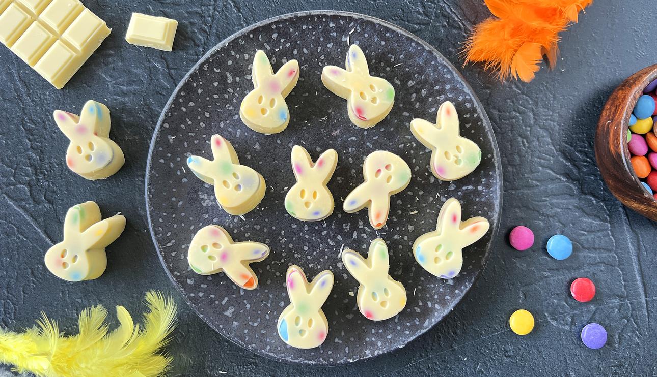 Conejitos de chocolate blanco y Smarties