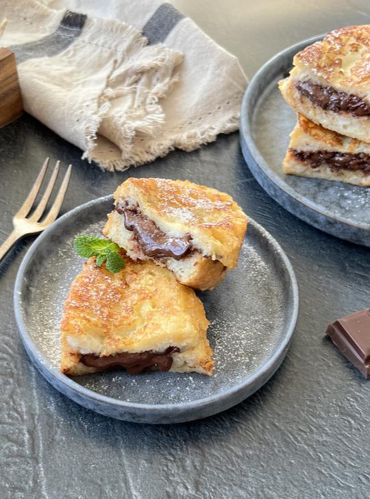 Torrijas rellenas de chocolate