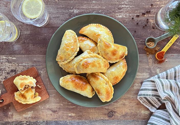 Empanadas de carne (estilo argentino)