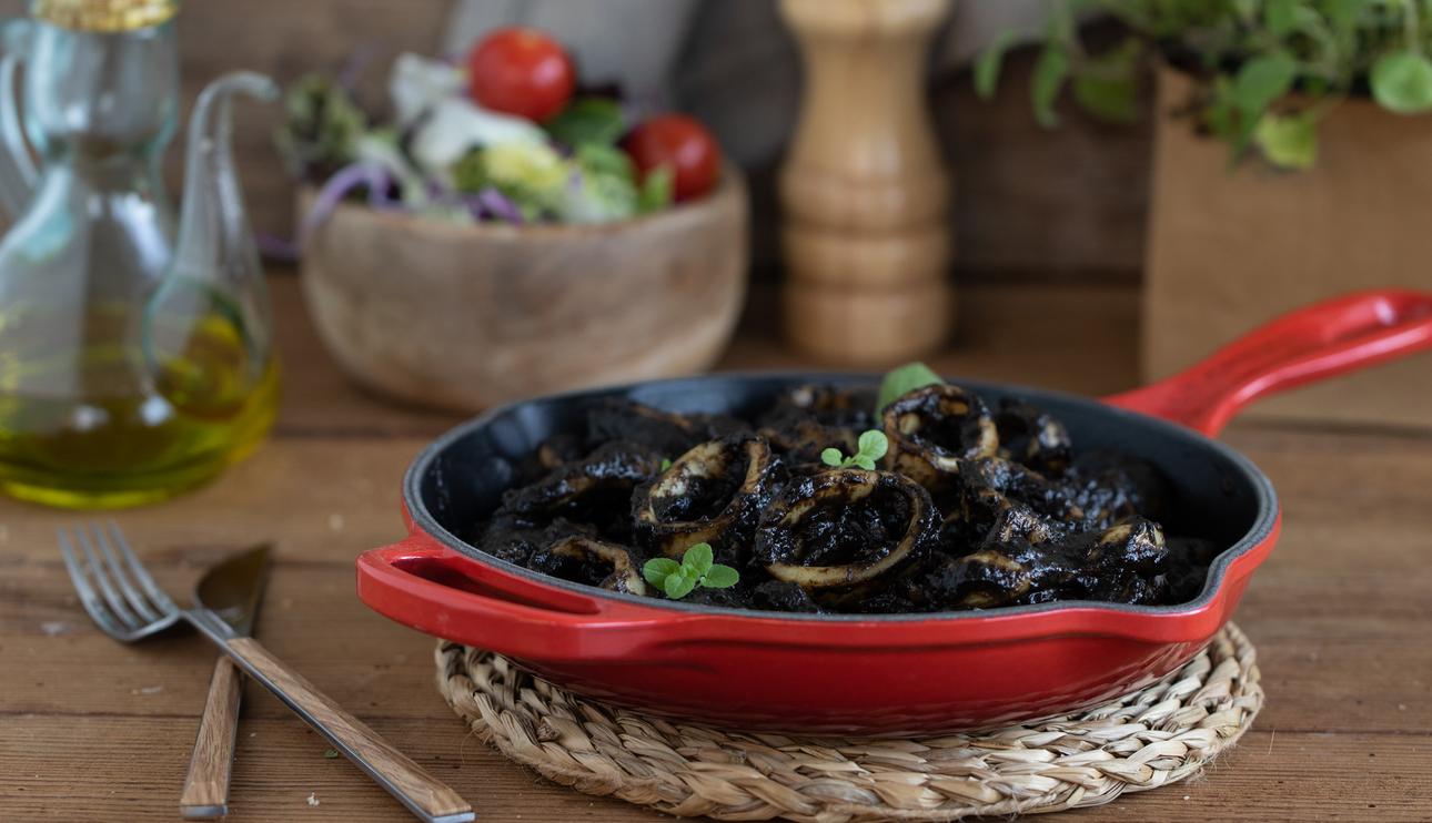 Calamares en su tinta